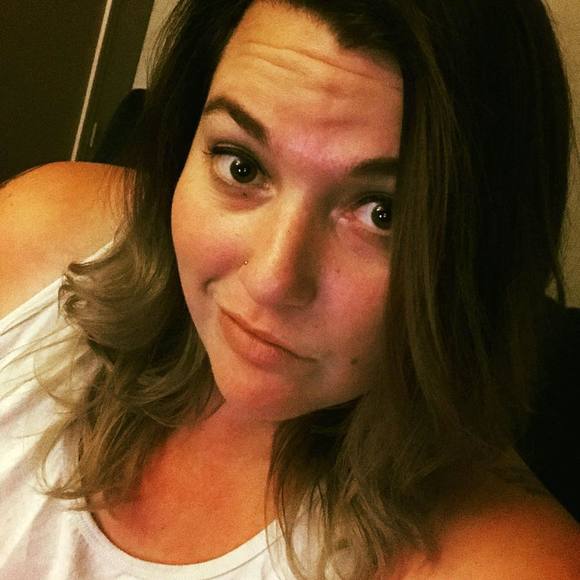 Meet your Posher, Lauren - Picture 1 of 1